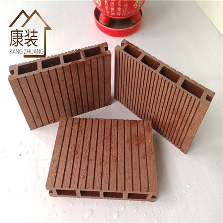 木塑立柱护栏辅料 塑木地板 户外阳台庭院花园长条露台防水地垫木塑
