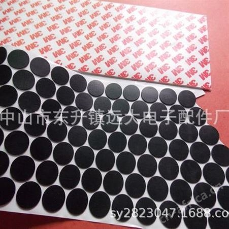 厂家供应橡胶脚垫，橡胶垫，防滑脚垫，格纹橡胶垫，橡胶垫片