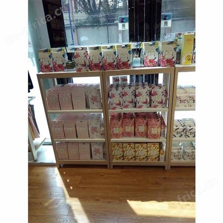 广州母婴店货架饰品店铺橱窗设计