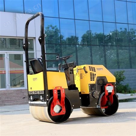 萨奥880压路机 小型振动压路机