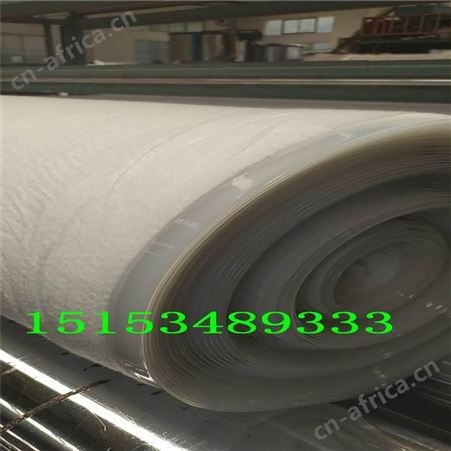 复合土工膜 二布一膜水利水电复合土工膜 300-1500克复合土工膜