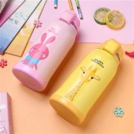 红素创意儿童学生吸管保温水壶卡通双盖背带不锈钢保温杯 500件起订不单独零售