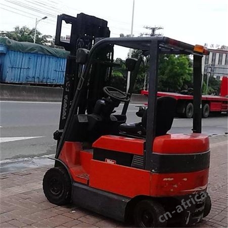 新型1.5吨电动叉车液压环保