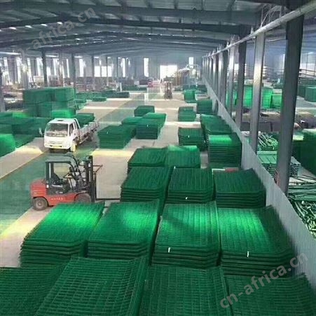 高速公路护栏网 绿色铁护栏网 路边隔离防护栏 源头直供 戈慕莱