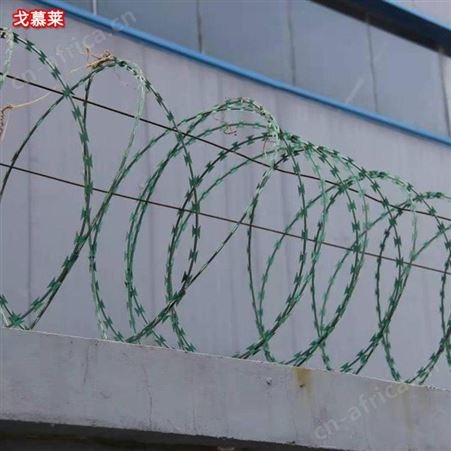 不锈钢刺绳 22刀片刺绳防护网 刀刺防护绳钢立柱 河北安平戈慕莱厂家