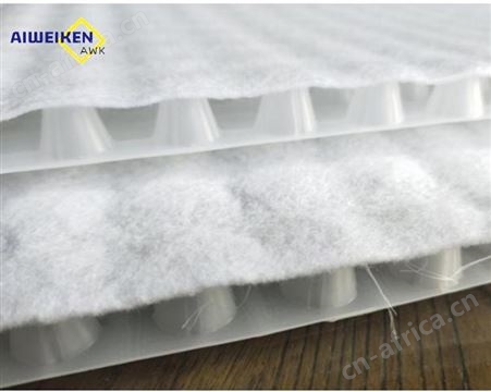 复合排水板 虹吸系统蓄排水板 车库顶板蓄排水板雨水收集