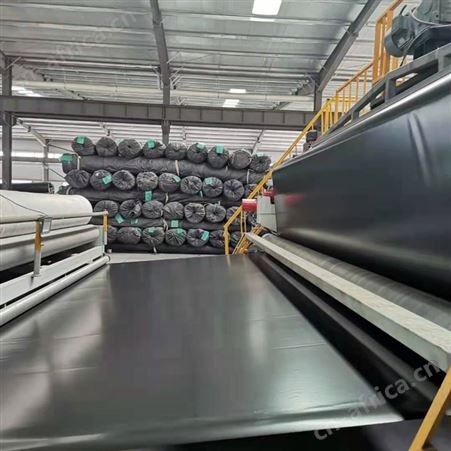 蓄水池复合土工膜 河道人工湖防渗膜1.0mm 永基供应