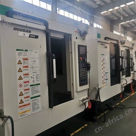 工厂倒闭出售二手韩国斗山钻攻中心 T-4050三菱M80A系统 二手进口钻攻中心