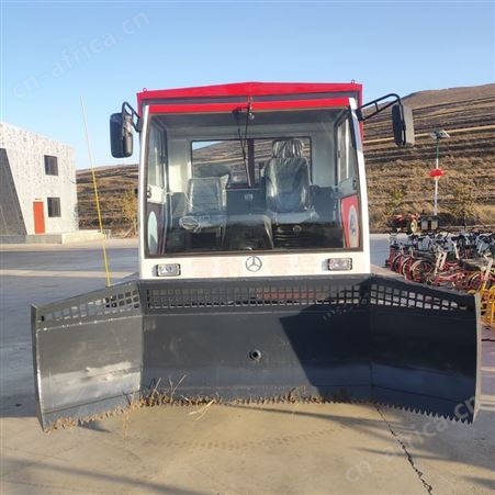 中型滑雪场滑雪设备 全新履带式小型压雪车 全铝式钢制平雪机