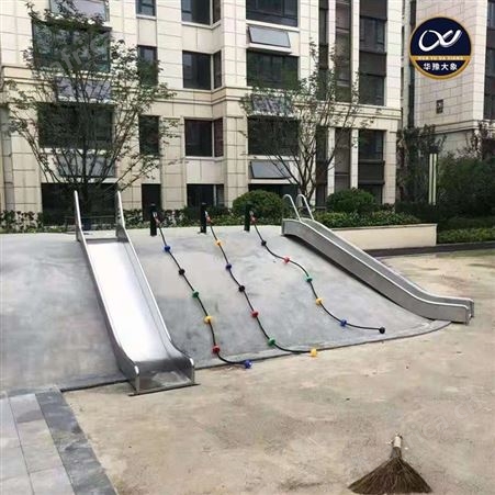 定制不锈钢滑梯造型螺旋式滑梯商场游乐场广场公园游乐设施