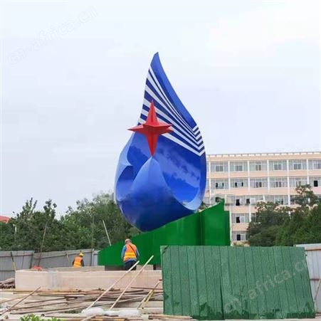园林不锈钢镜面雕塑定做 卡通兔子电镀铜色造型小品生产