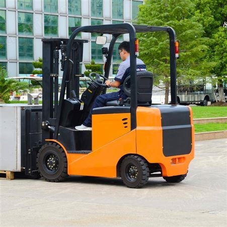 四轮电动叉车 新能源蓄电动叉车 小型电动叉车 电动叉车盛祥顺