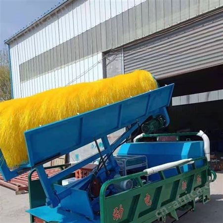 移动式围挡清洗车 隔离栏杆高压清洗机 全自动围挡滚刷式清洗车