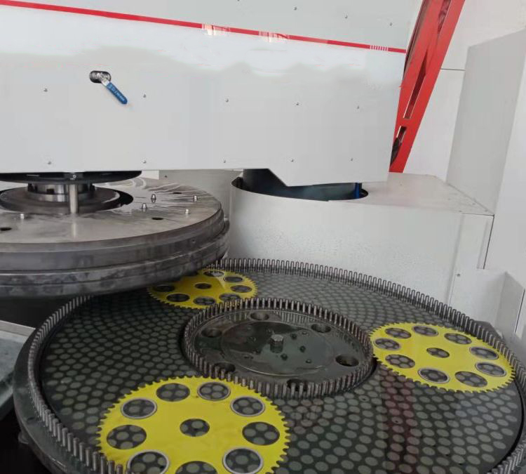 大型精密抛光设备简介