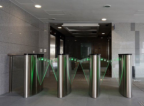 什么是全自动三辊闸